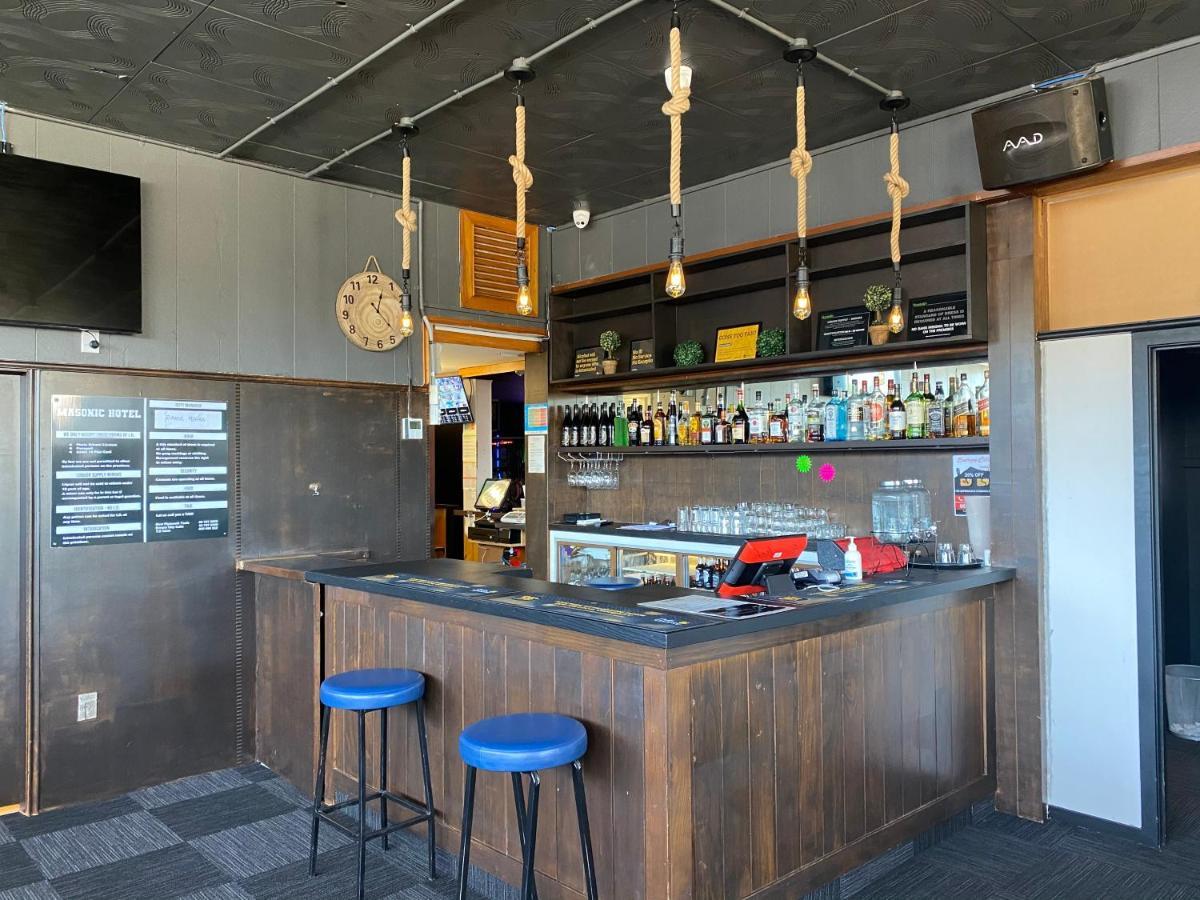 Masonic Hotel Waitara Eksteriør bilde