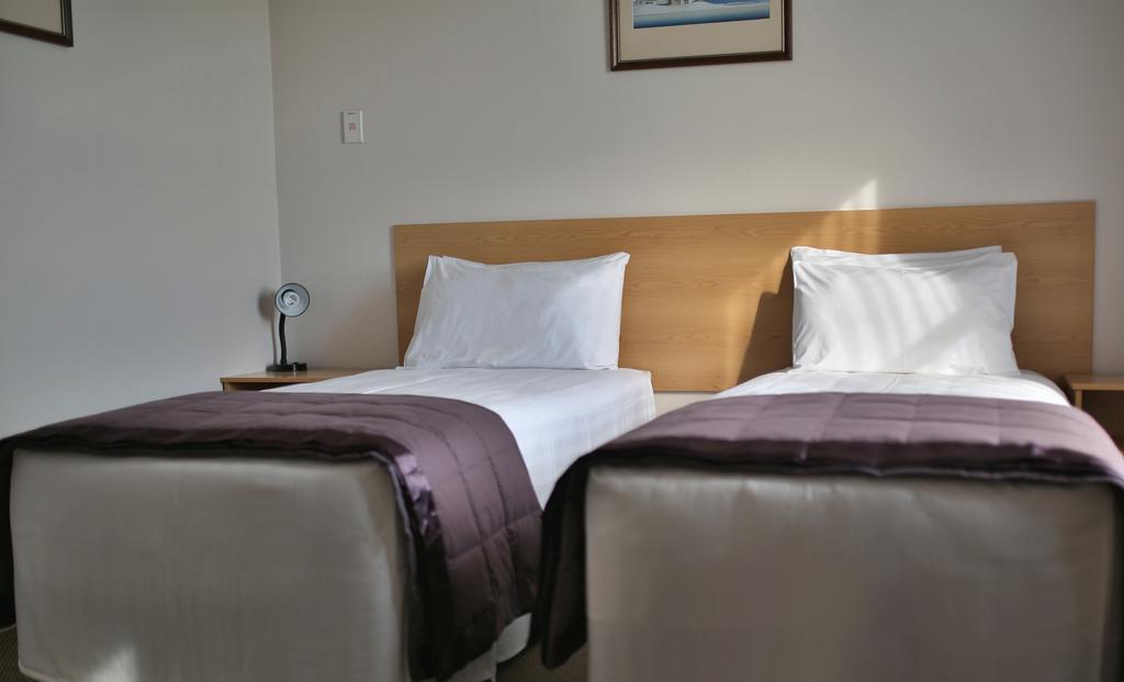 Masonic Hotel Waitara Rom bilde