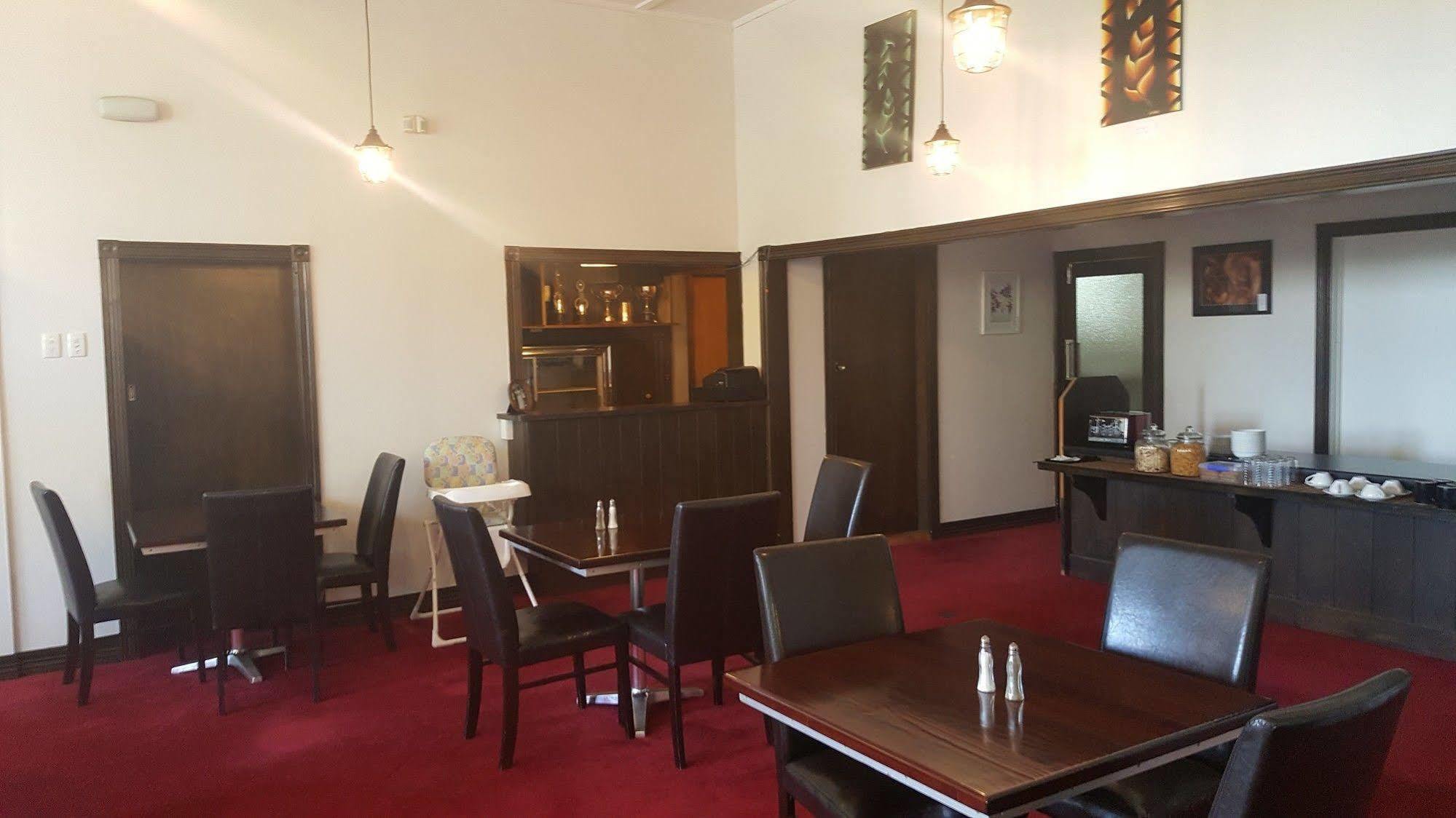 Masonic Hotel Waitara Eksteriør bilde
