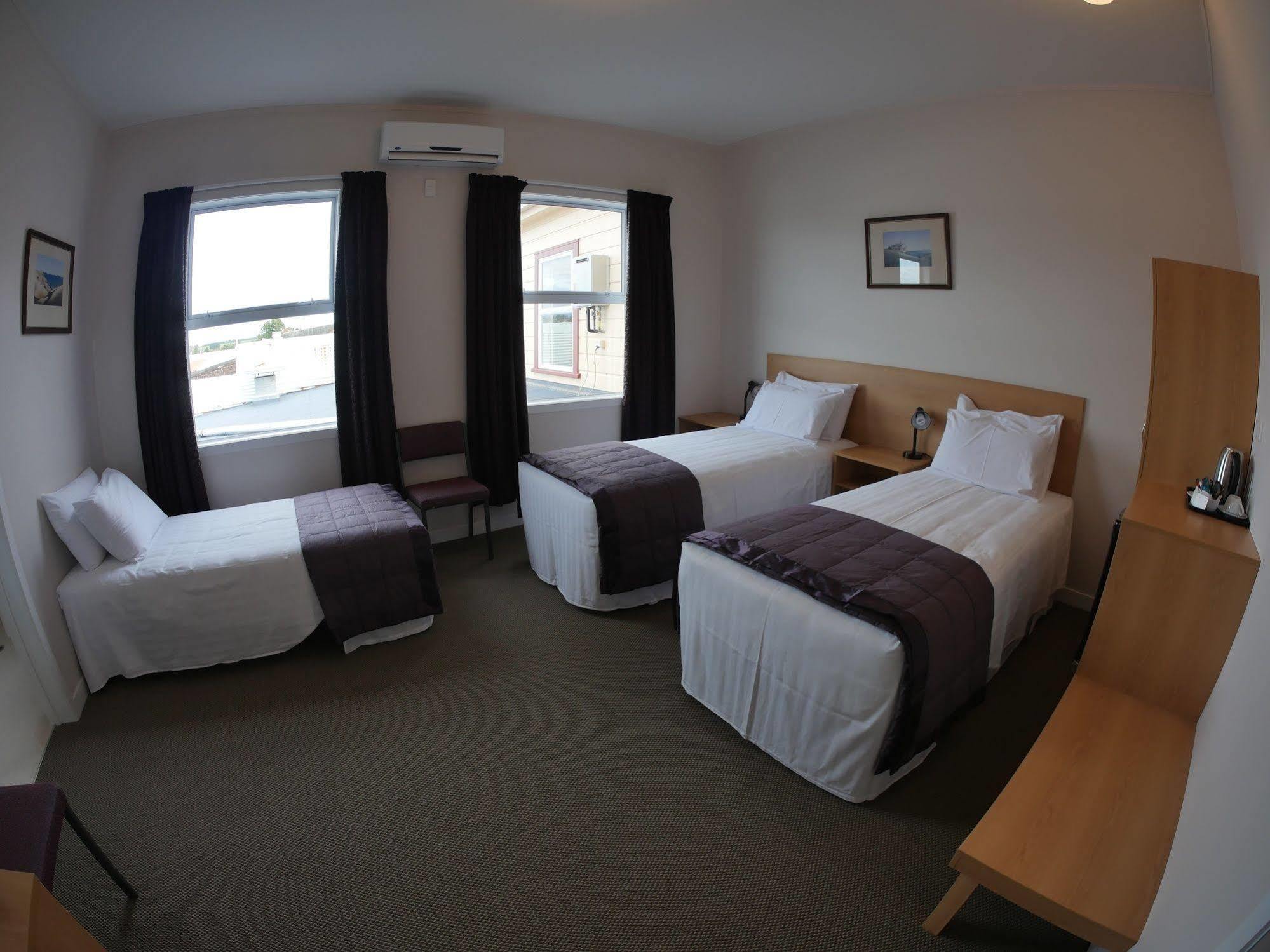 Masonic Hotel Waitara Eksteriør bilde